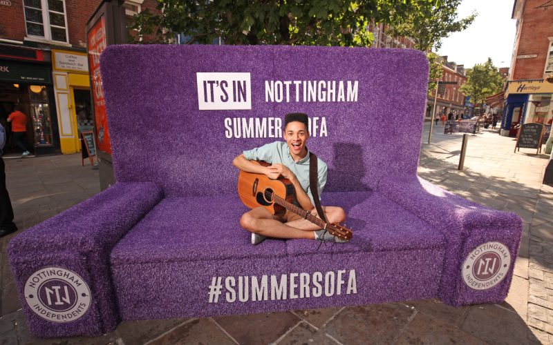 RS.-Musician-Rob-Green-on-the-Summer-Sofa